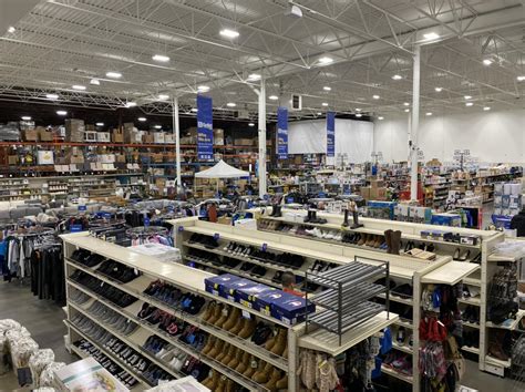 Big box outlet - The liquidator store sells new and re-certified products at up to 70% off, from electronics to groceries. It is located at 11311 120 Street NW and offers a VIP Shopping Event on …